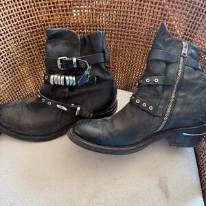 A.S.98 Black Booties